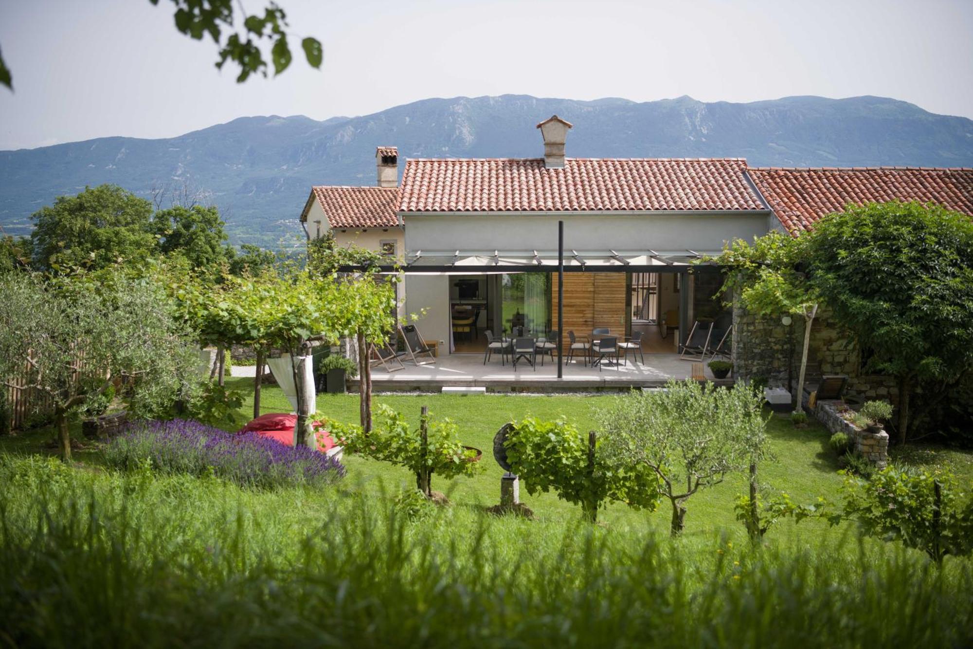 Villa House Artes à Branik Extérieur photo